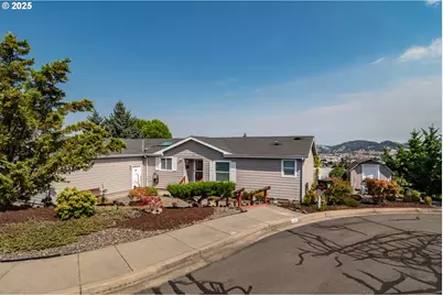 110 Morning Crest Ct, Roseburg, OR 97471 - Photo 1