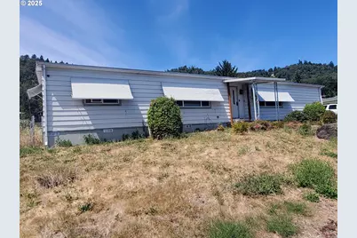 3480 NW Broad St, Roseburg, OR 97471 - Photo 1