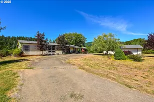 982 Reston Rd, Roseburg, OR 97471 - Photo 1