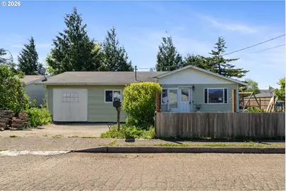 602 Ash Ave, Tillamook, OR 97141 - Photo 1