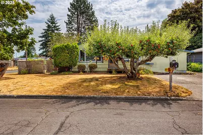1014 SE 179th Ave, Portland, OR 97233 - Photo 1