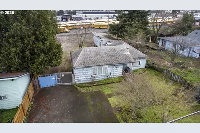 6350 NE 66th Ave, Portland, OR 97218 - Photo 1
