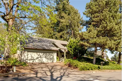 18140 Stonewood Dr, Gladstone, OR 97027 - Photo 1