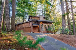 3054 Hendricks Hill Dr, Eugene, OR 97403 - Photo 1