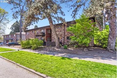 2036 NE Hancock St, Portland, OR 97212 - Photo 1