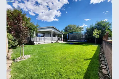 606 SW Mildred Ave, Enterprise, OR 97828 - Photo 1