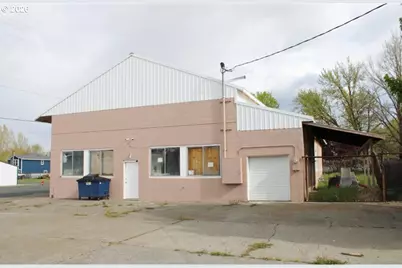 151 N 3rd St, Athena, OR 97813 - Photo 1