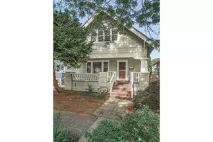 1911 SE 42nd Ave, Portland, OR 97215 - Photo 1