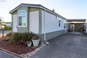 2902 E 2nd St, Newberg, OR 97132 - Photo 1