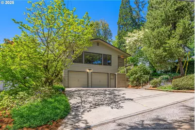 7113 SW 3rd Ave, Portland, OR 97219 - Photo 1