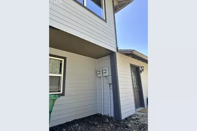 3425 SW 178th Ave, Beaverton, OR 97003 - Photo 1