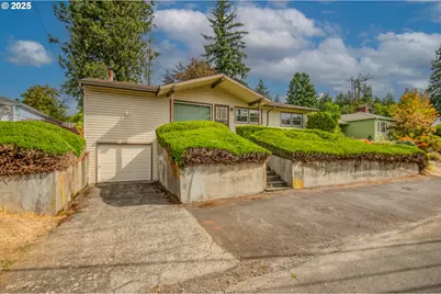8625 NE Schuyler St, Portland, OR 97220 - Photo 1