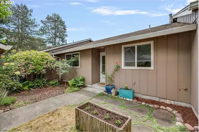 2992 SE Blue Bird Dr, Hillsboro, OR 97123 - Photo 1