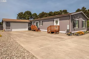 410 13th St SW, Bandon, OR 97411 - Photo 1