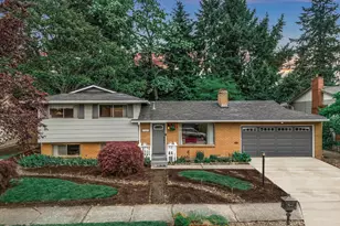 17659 NE Couch St, Portland, OR 97203 - Photo 1