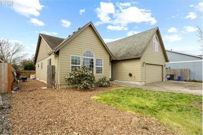 844 Hazel St, Jefferson, OR 97352 - Photo 1