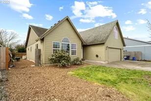844 Hazel St, Jefferson, OR 97352 - Photo 1