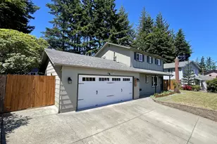 3851 Edgewood Dr, North Bend, OR 97459 - Photo 1