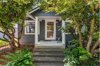 4256 NE Simpson St, Portland, OR 97218 - Photo 1