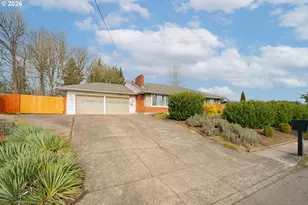 715 NE 22nd Ave, Camas, WA 98607 - Photo 1