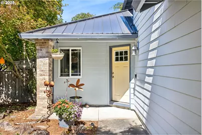 6461 SE Maple St, Hillsboro, OR 97123 - Photo 1