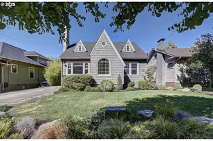 2427 NE 10th Ave, Portland, OR 97212 - Photo 1