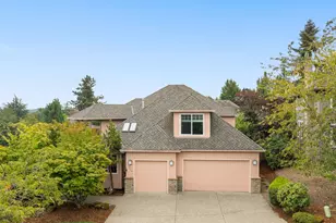 17634 Brookhurst Dr, Lake Oswego, OR 97034 - Photo 1