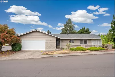 11845 SW Queen Elizabeth St, Portland, OR 97224 - Photo 1