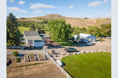 42139 Dry Gulch Rd, Richland, OR 97870 - Photo 1
