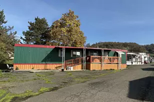 2071 NE Stephens St, Roseburg, OR 97470 - Photo 1