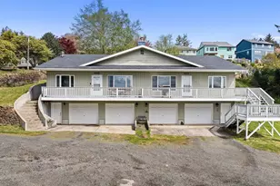 150 Auburn Ave, Astoria, OR 97103 - Photo 1