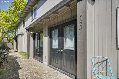 7831 SW 34th Ave, Portland, OR 97219 - Photo 1