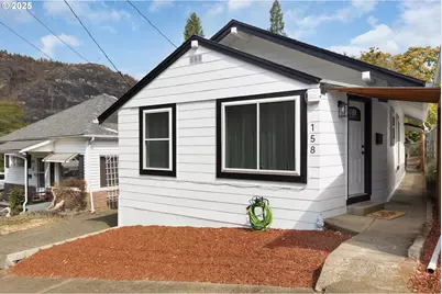 158 SE Houck Ave, Roseburg, OR 97470 - Photo 1
