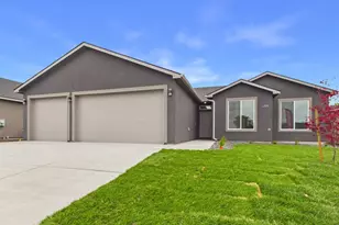 1299 SE Kimber, Hermiston, OR 97838 - Photo 1