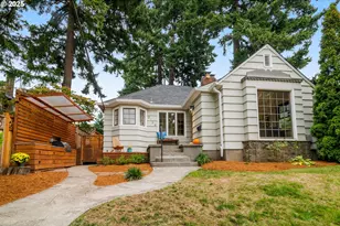 2124 SE 54th Ave, Portland, OR 97215 - Photo 1