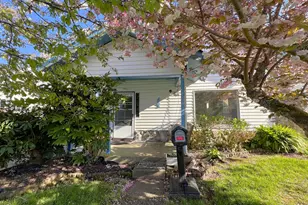 1042 Fir Ave, Reedsport, OR 97467 - Photo 1