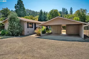 3153 NE Douglas Ave, Roseburg, OR 97470 - Photo 1