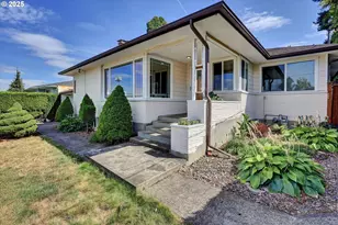 3110 NE Bryant St, Portland, OR 97211 - Photo 1