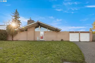 12600 NE Davis St, Portland, OR 97230 - Photo 1