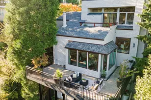 2952 SW Canterbury Ln, Portland, OR 97205 - Photo 1