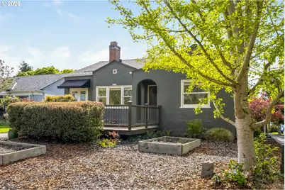2105 SE 51st Ave, Portland, OR 97215 - Photo 1