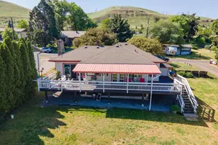 2215 E 16th St, The Dalles, OR 97058 - Photo 1