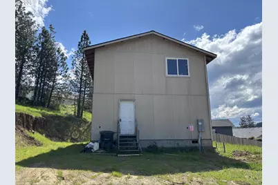 1336 NE Simpson Ln, Myrtle Creek, OR 97457 - Photo 1