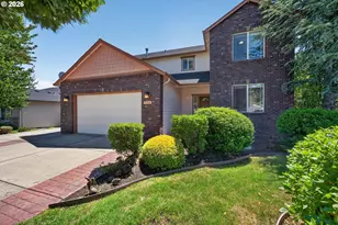 722 E 18th St, La Center, WA 98629 - Photo 1