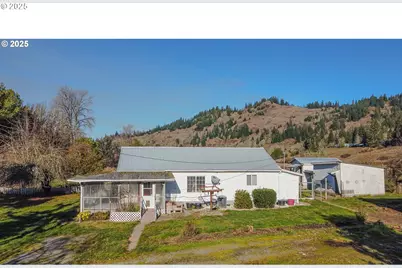 49801 Highway 242, Broadbent, OR 97414 - Photo 1