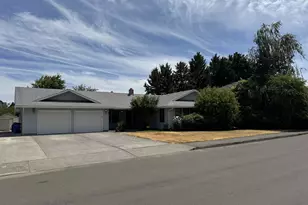 8911 NE 32nd Ave, Vancouver, WA 98665 - Photo 1