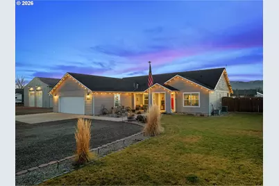 1310 D St, Baker City, OR 97814 - Photo 1