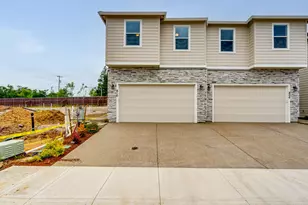 810 NW 178th Wy, Ridgefield, WA 98642 - Photo 1