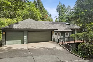 12 Monticello Dr, Lake Oswego, OR 97035 - Photo 1