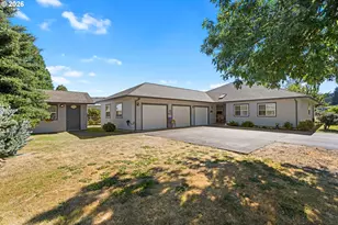 160 Spear Ln, Yoncalla, OR 97499 - Photo 1